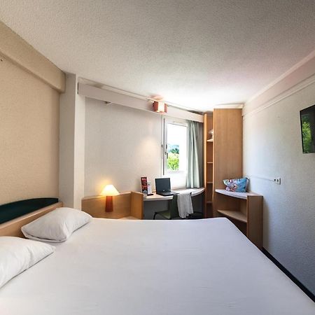 Hotel Ibis Autun Eksteriør billede