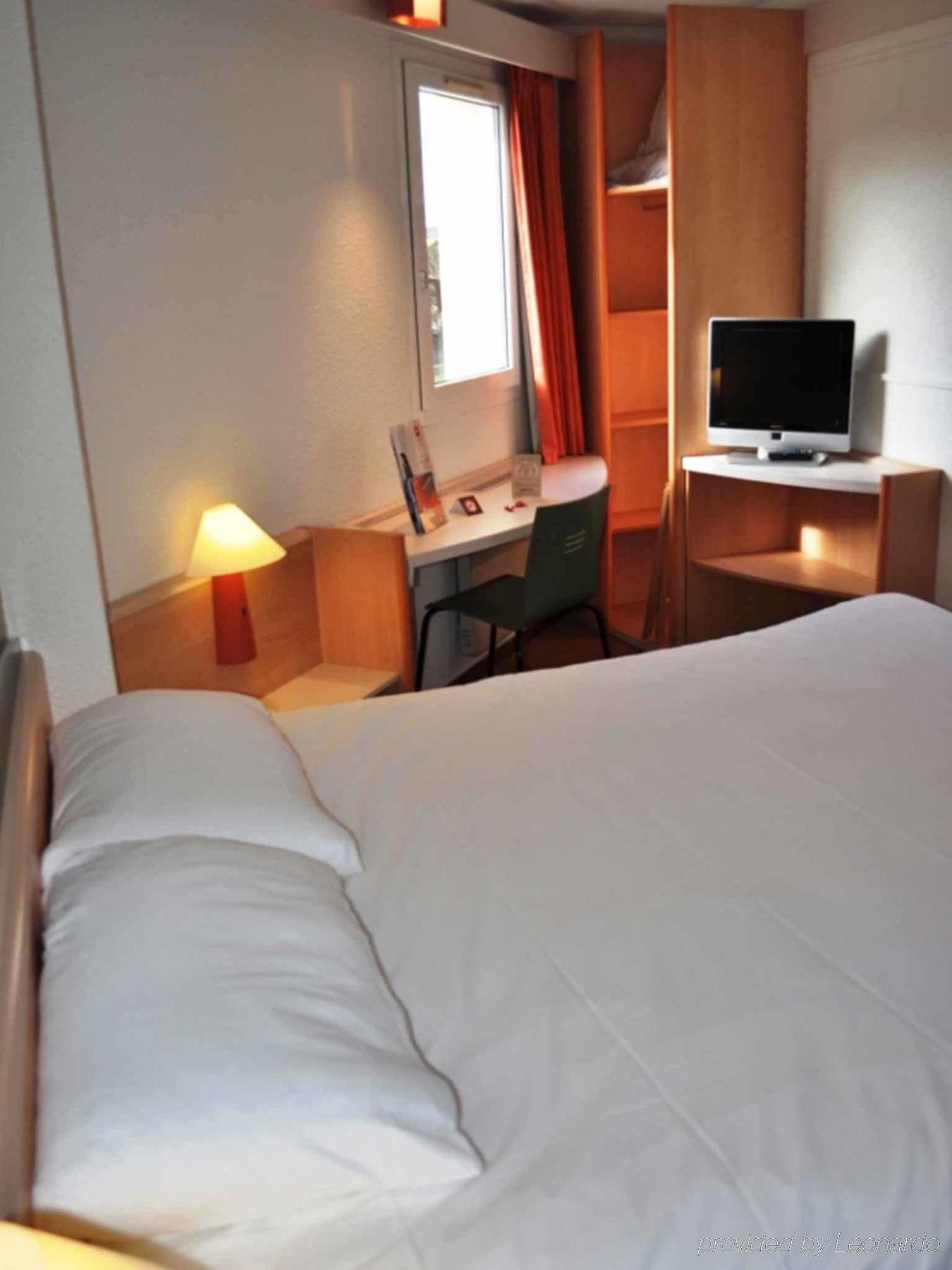 Hotel Ibis Autun Eksteriør billede